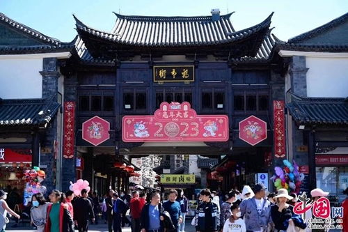 滇南最美乡愁之旅 相约建水紫陶之都，共庆文化旅游年春节